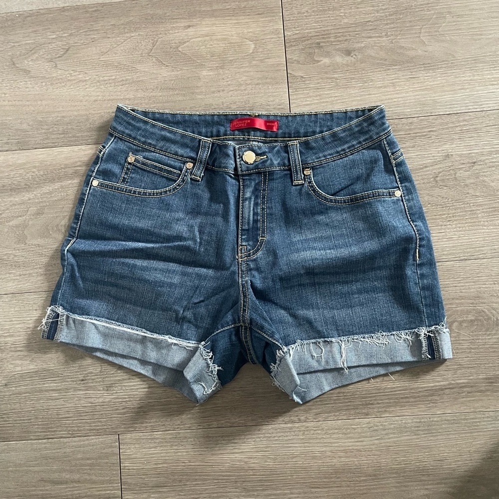Jennifer Lopez Distressed Jean Shorts Women’s Size 4